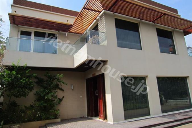 Villa for rent in Thao Dien area