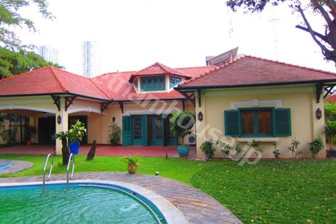 Nice Villa with huge garden in Dist. 2