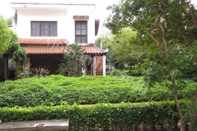 A Big Villa With Classic Style In Phu Nhuan