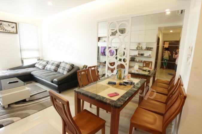 Pearl Plaza apartment with interior luxury in Binh Thanh District.