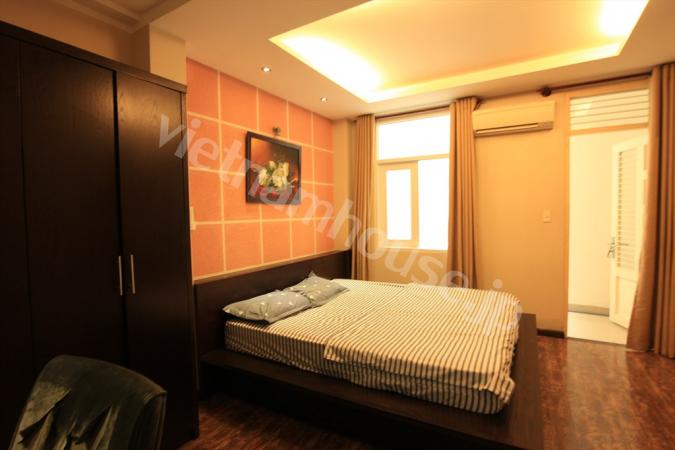 Wonderful serviced apartment in Tân Bình District, near airport.